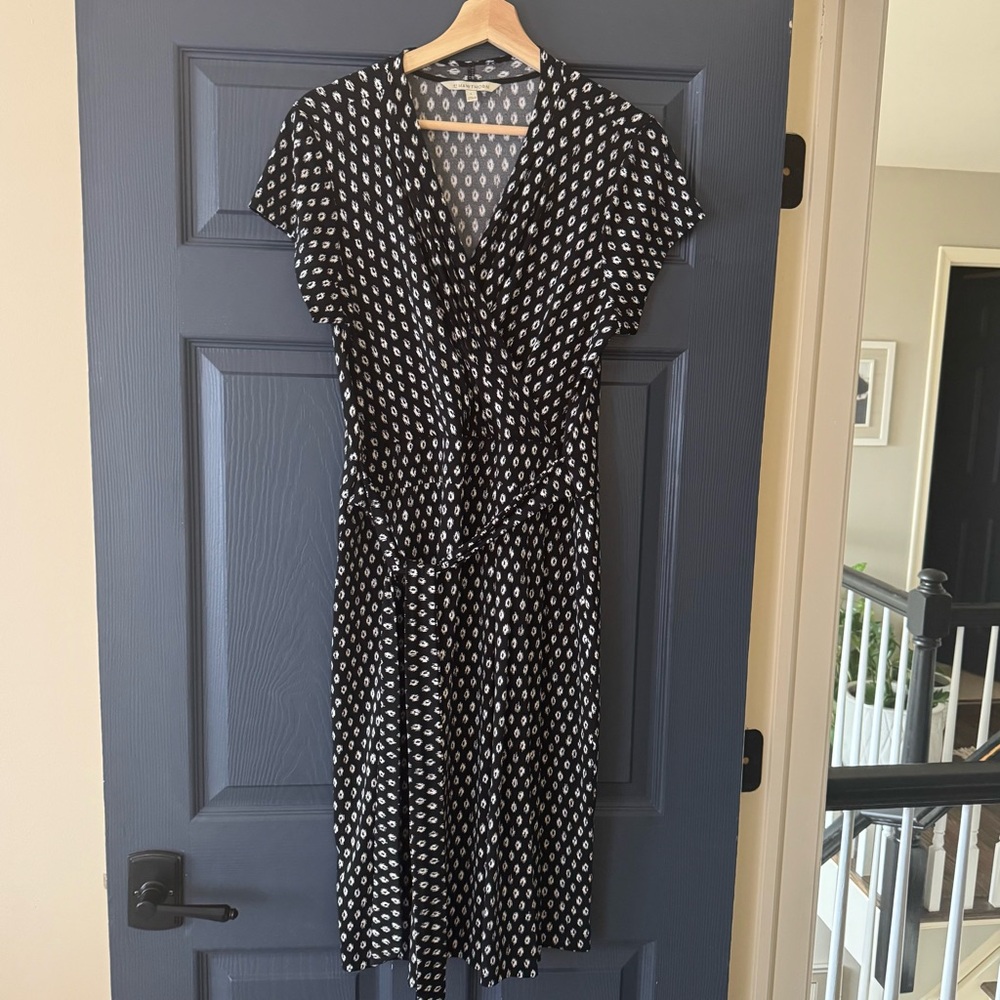 Elegant Black and White Patterned Dress